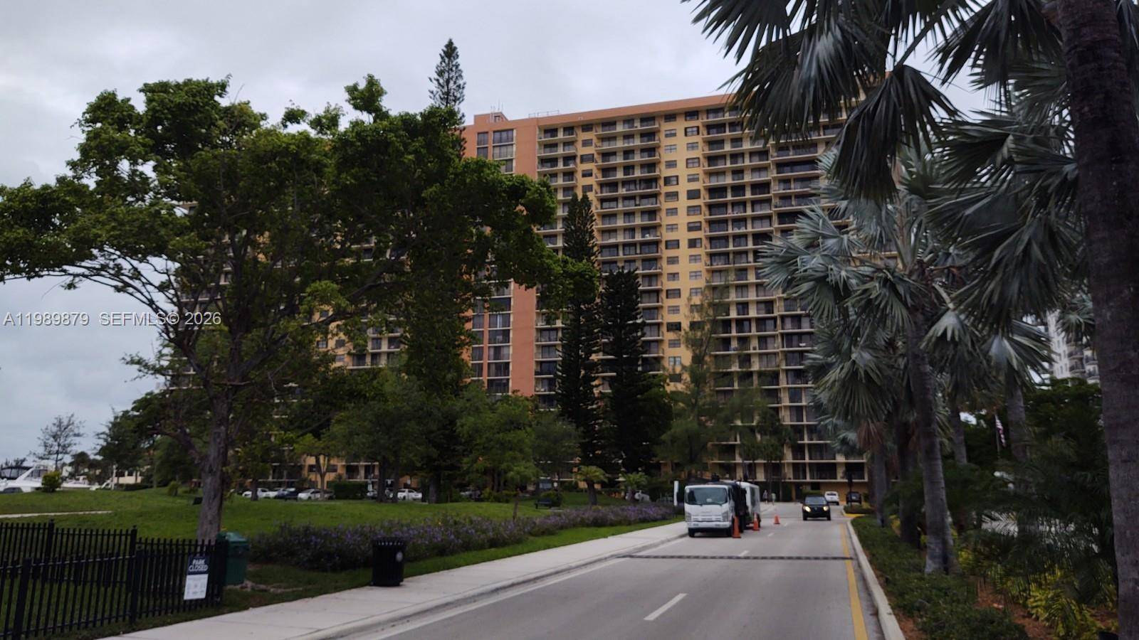 290 174th StSunny Isles Beach - WINSTON TOWERS 700 CONDO condo unit 1507 - picture