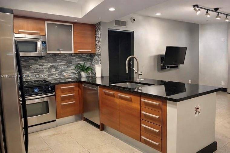 2030 S Douglas RdCoral Gables - THE MINORCA CONDO condo unit 414 - picture