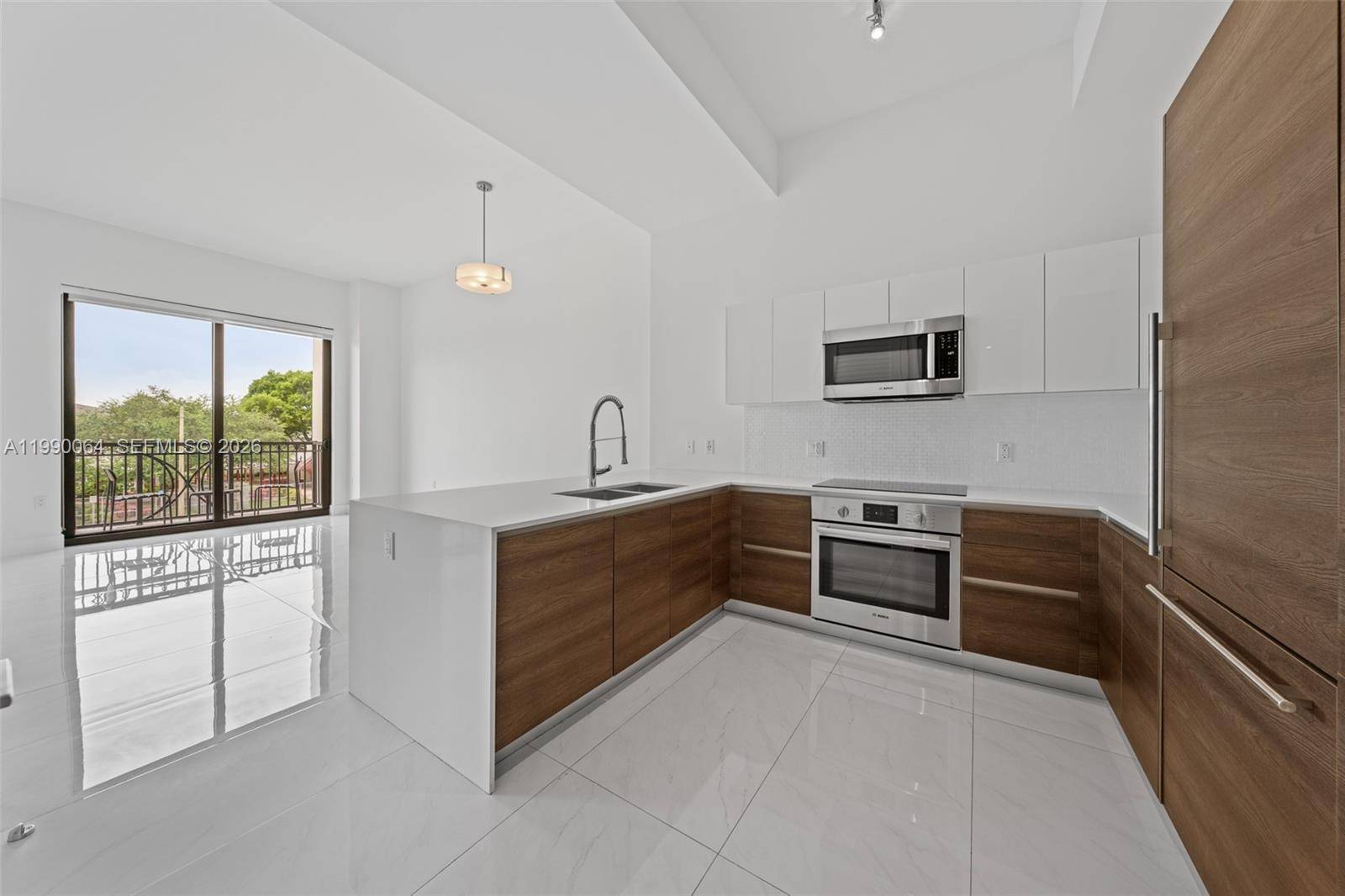 301 Altara AveCoral Gables - Condo/Co-Op/Annual,Condo condo unit 213 - picture