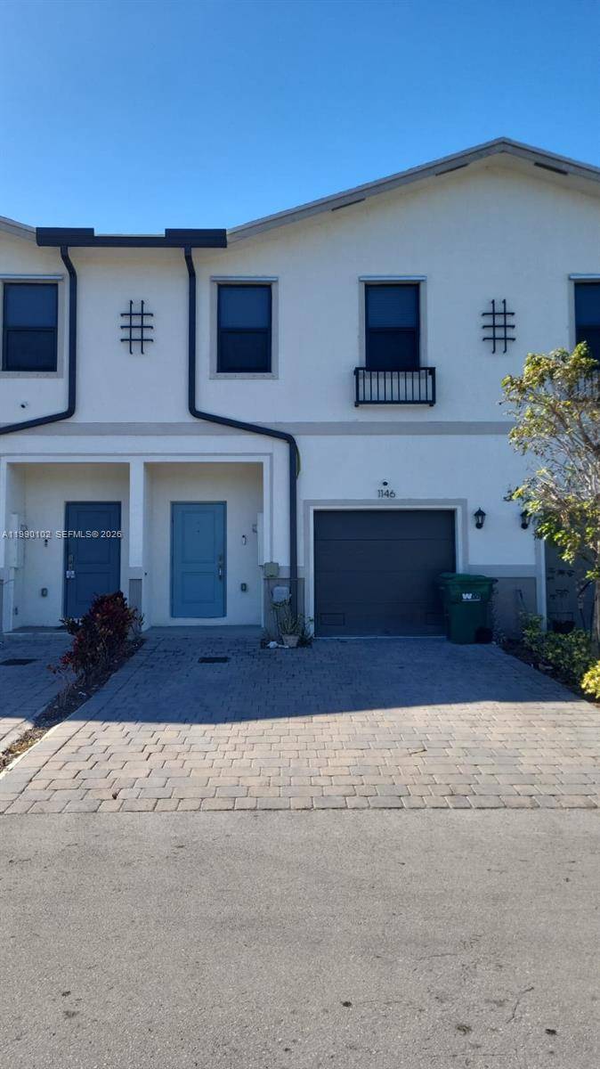 1146 SW 6th AveFlorida City - picture