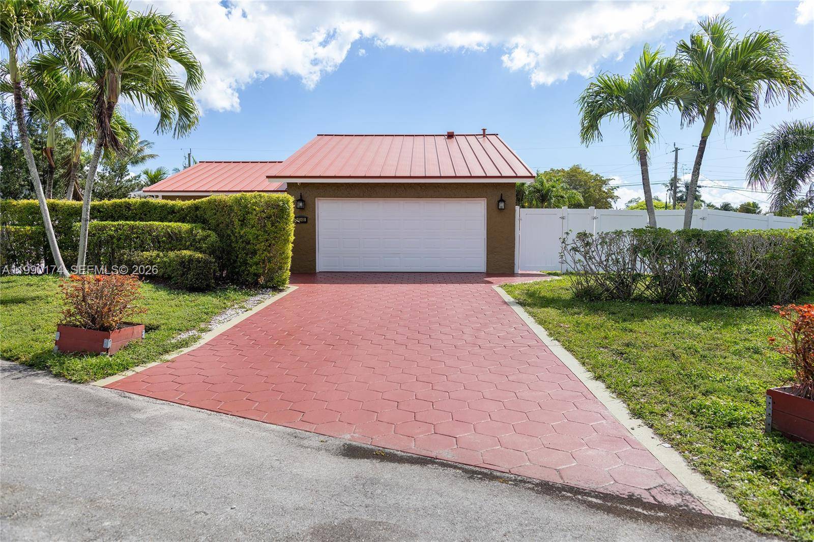 4548 SW 28th WayDania Beach - picture