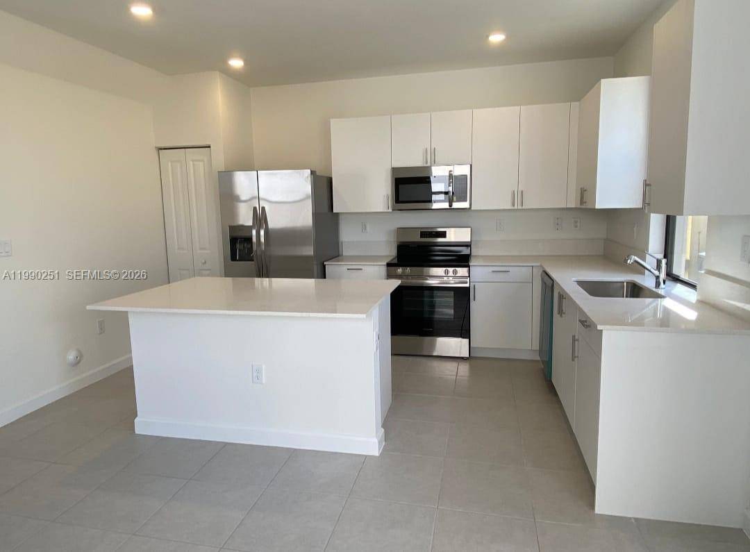23074 SW 128th PlGoulds - picture