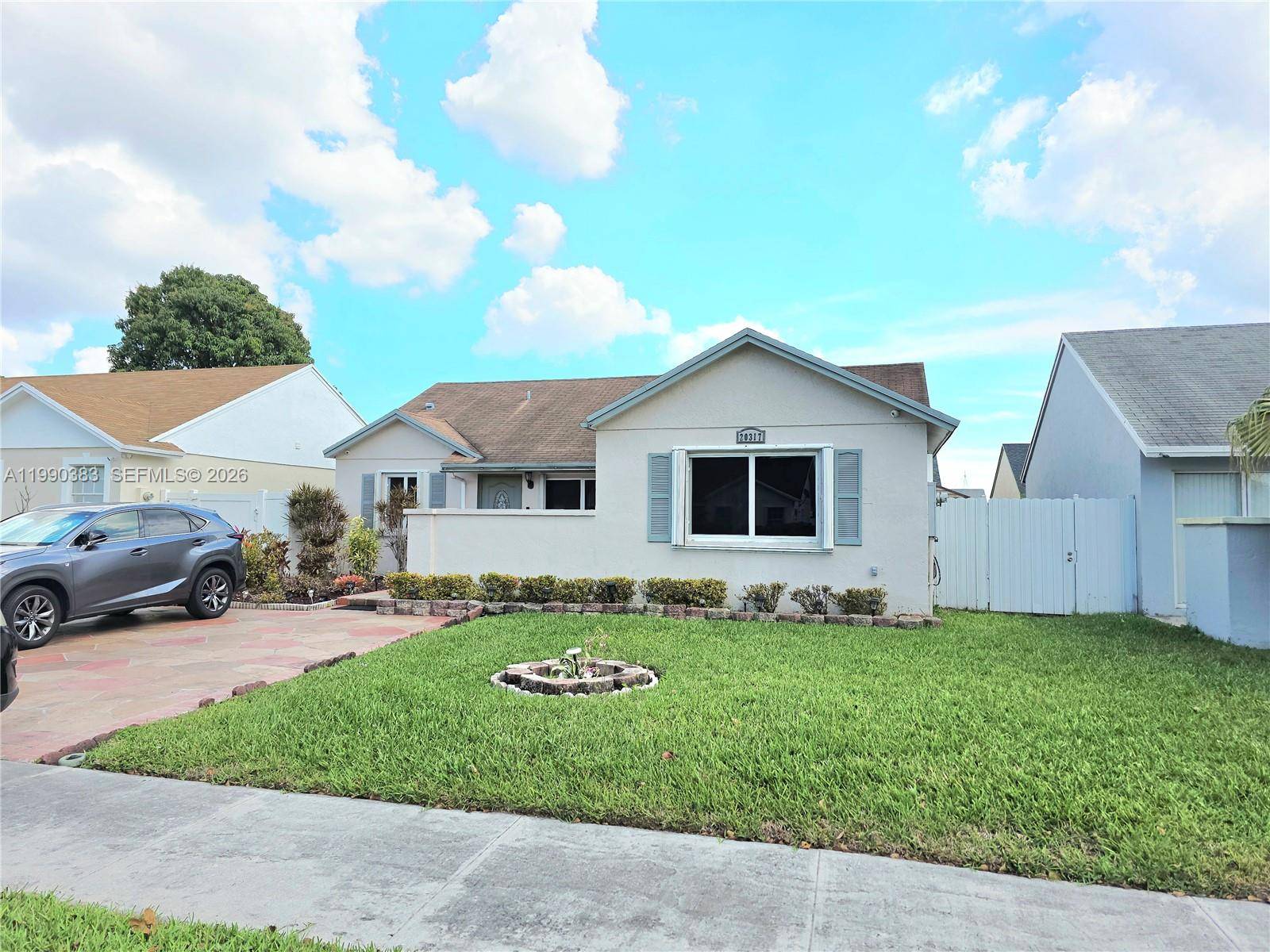 20317 NW 33rd AveMiami Gardens - picture