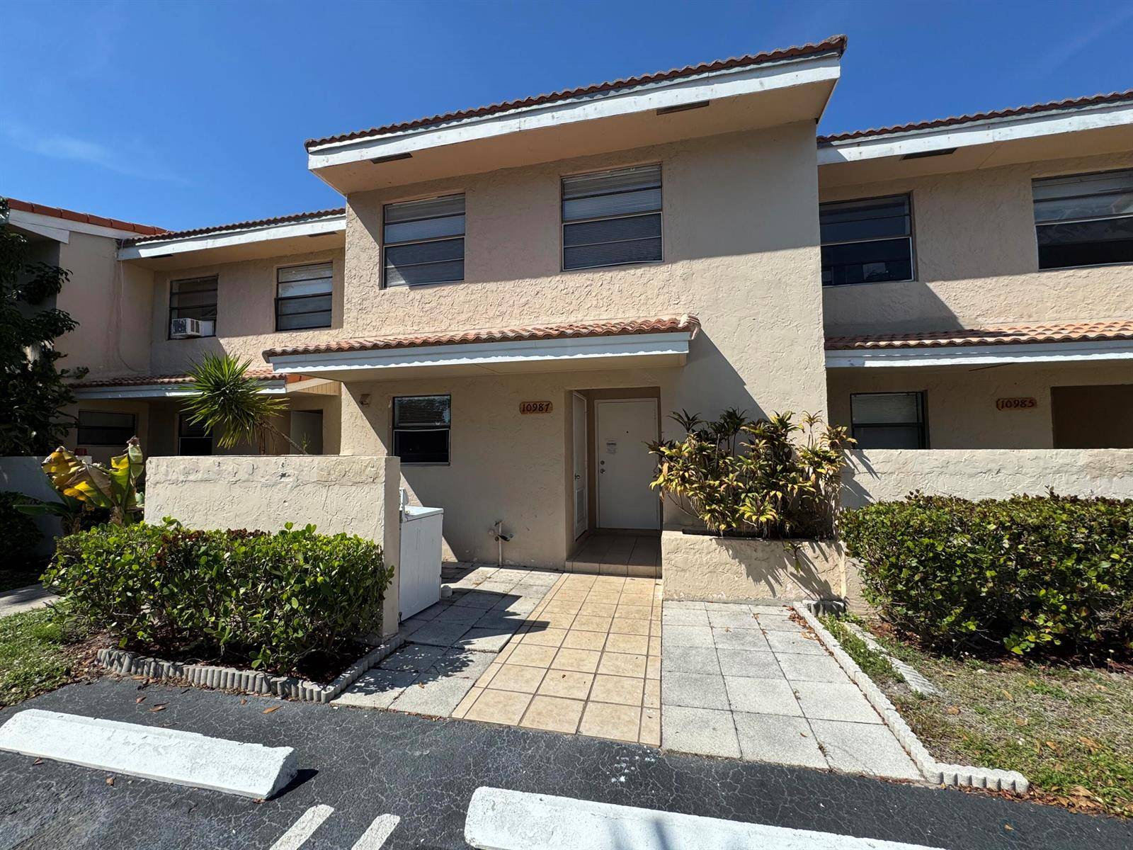 10987 Royal PalmCoral Springs - CORAL SPRINGS TOWNHOMES CO condo unit 9 - picture