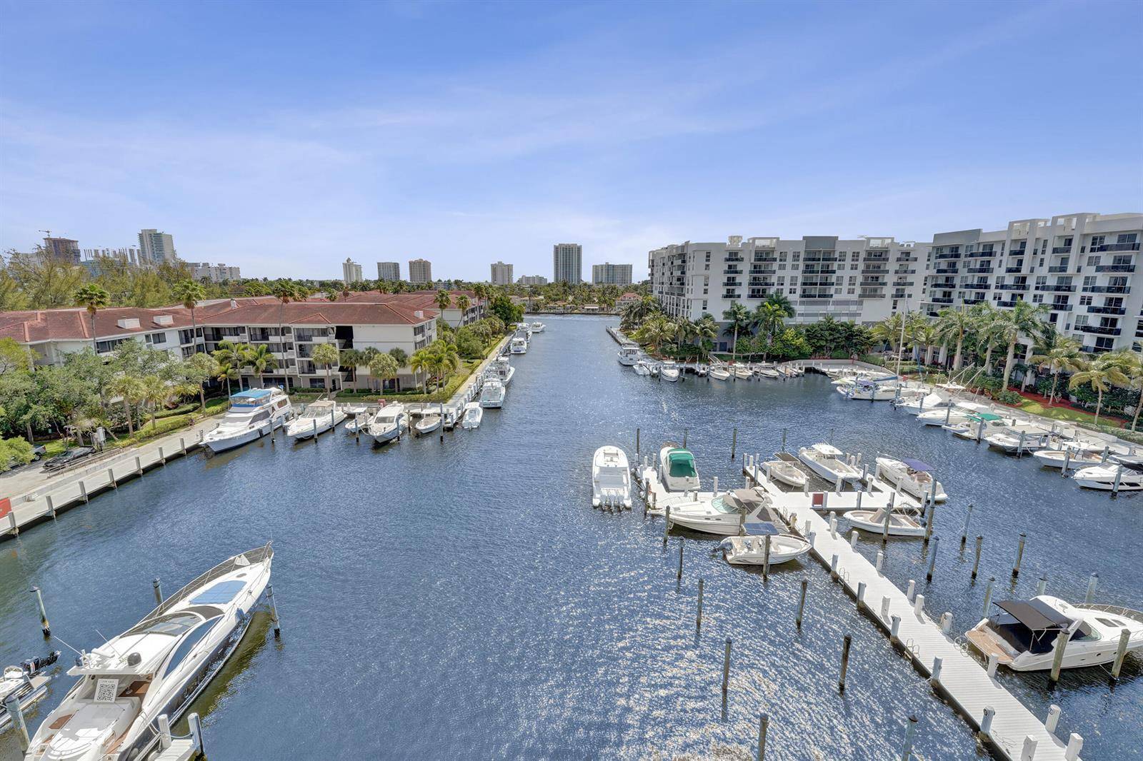 3200 Port RoyaleFort Lauderdale - TOWER PORTSMOUTH AT PORT condo unit 701 - picture