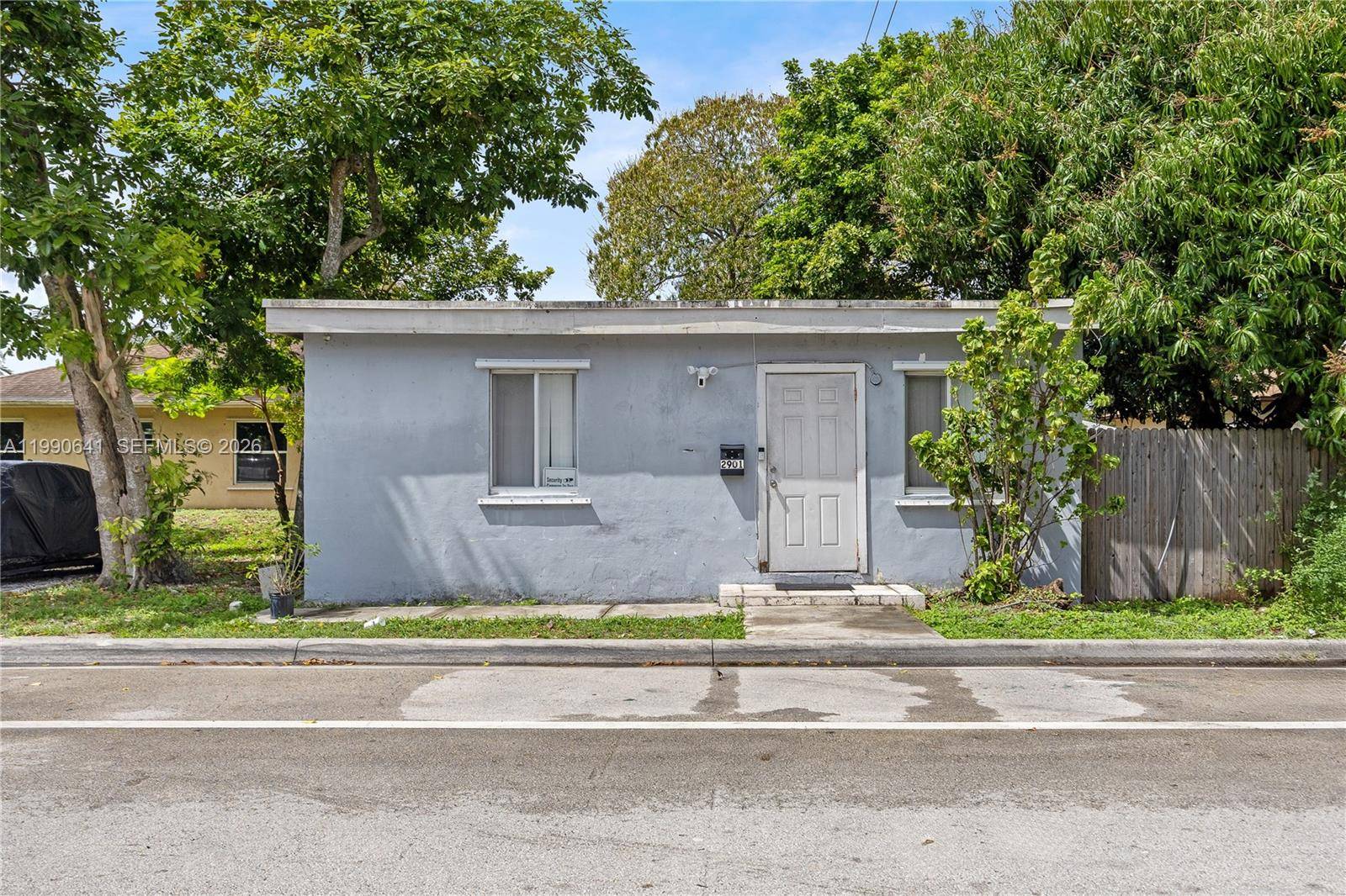 2901 Nw 9th CtFort Lauderdale - picture