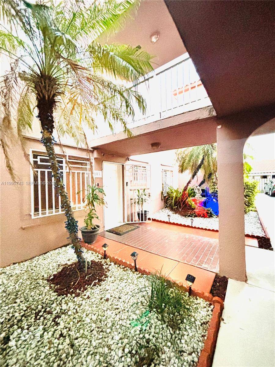 2310 W 74th StHialeah - Condo 1-4 Stories,Condo condo unit 103 - picture