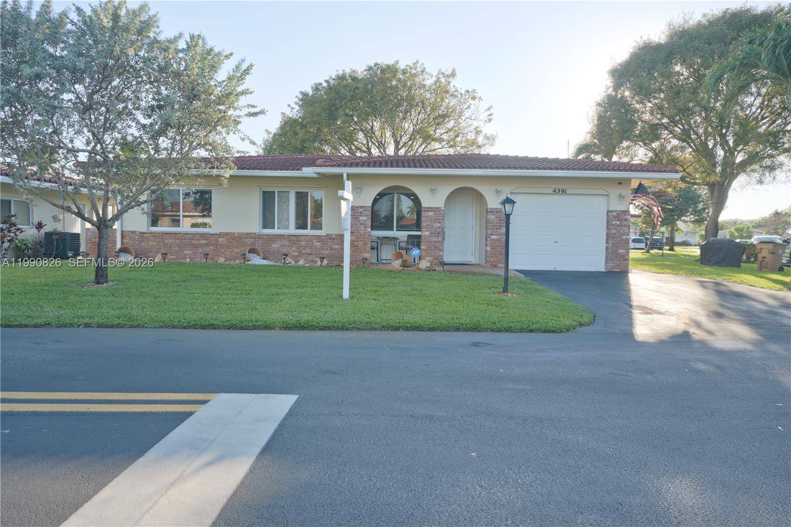 4391 NW 12th TerDeerfield Beach - picture