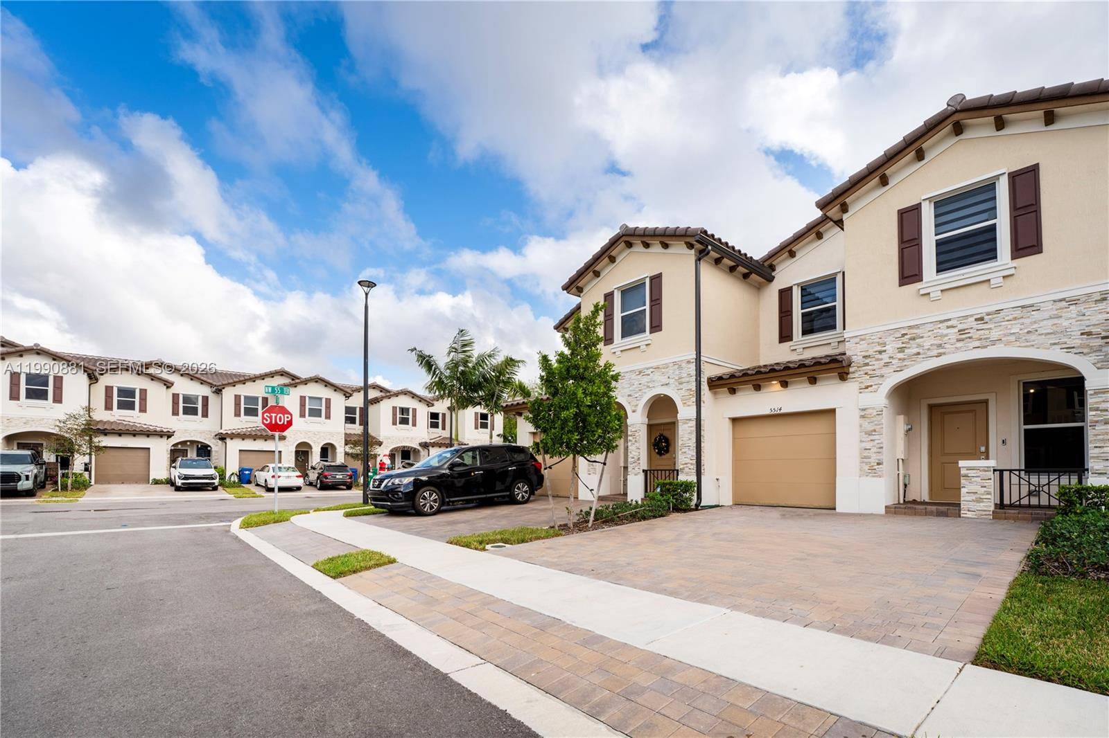 5514 NW 27th StLauderhill - picture