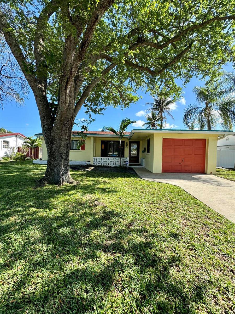 3510 TaftHollywood - picture