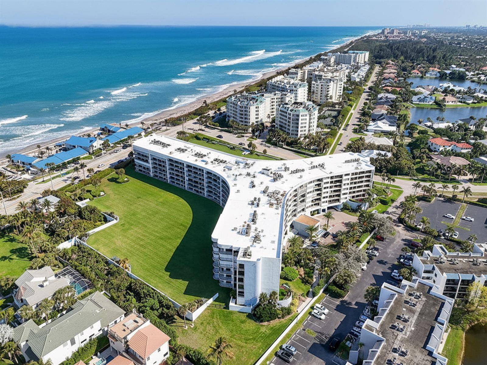 1300 S Highway A1aJupiter - OCEANCREST CONDO APTS,Oceancrest condo unit 320 - picture