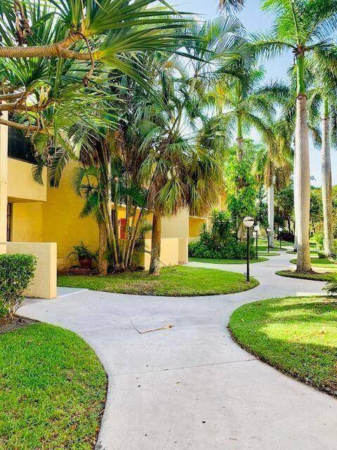 793 SE 1stDeerfield Beach - VISTA GARDENS I CONDO condo unit 73 - picture