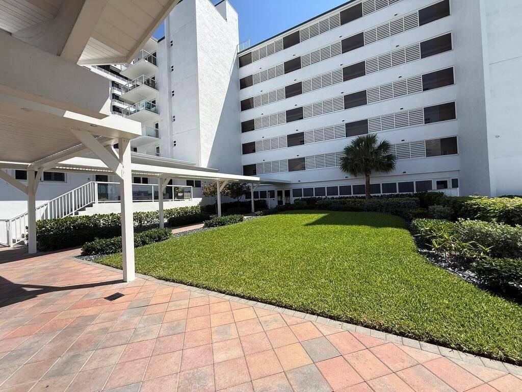 2909 S OceanHighland Beach - WILTSHIRE HOUSE condo unit 6a - picture