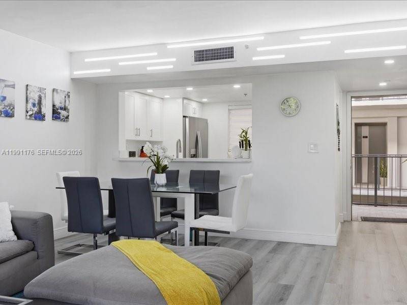 8650 SW 133rd Ave RdMiami - HORIZONS WEST CONDO #7 condo unit 308 - picture
