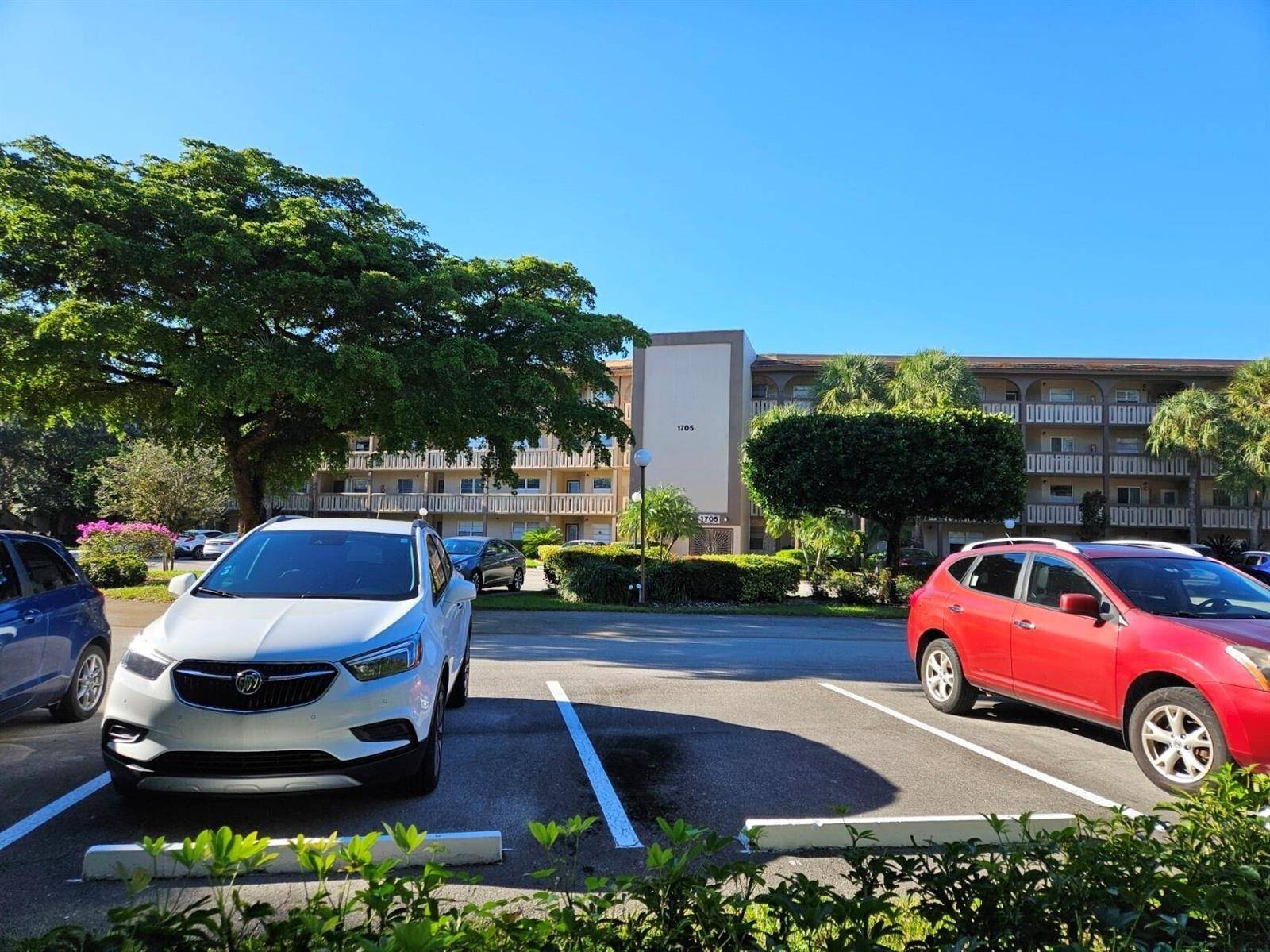 1705 AndrosCoconut Creek - ANDROS VILLAGE E CONDO condo unit O3 - picture