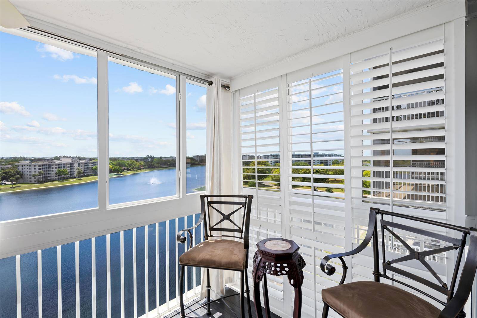2900 N CoursePompano Beach - NO 53 PALM-AIRE COUNTRY CL,Palm Aire #53 condo unit 909 - picture