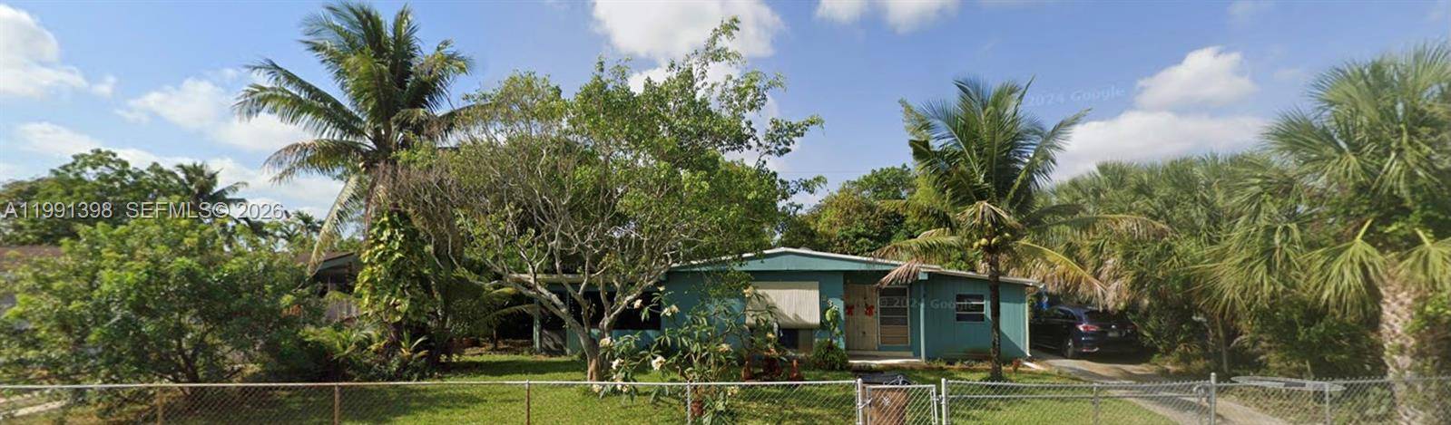 236 NE 43rd StDeerfield Beach - picture