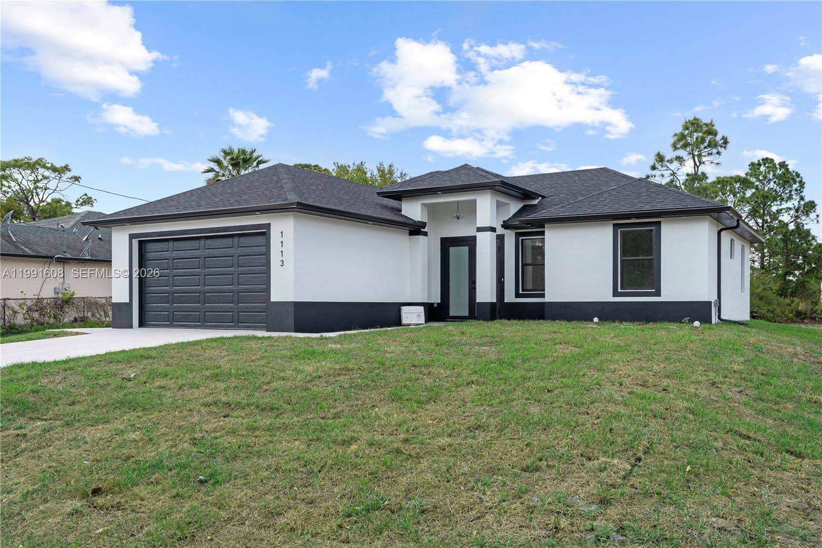 1113 ENRIQUE ST ELehigh Acres - picture