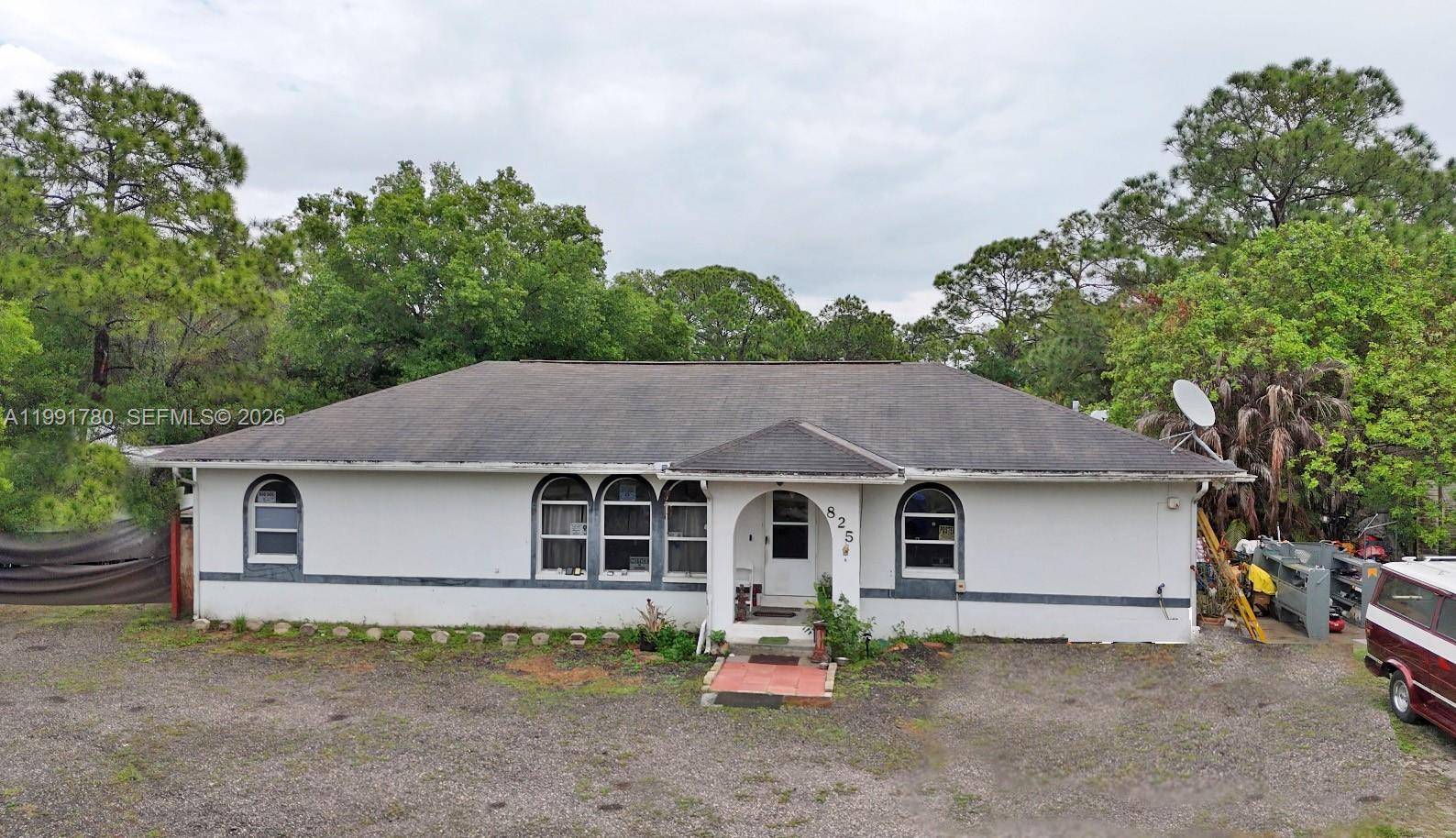 825 N Willow STClewiston - picture