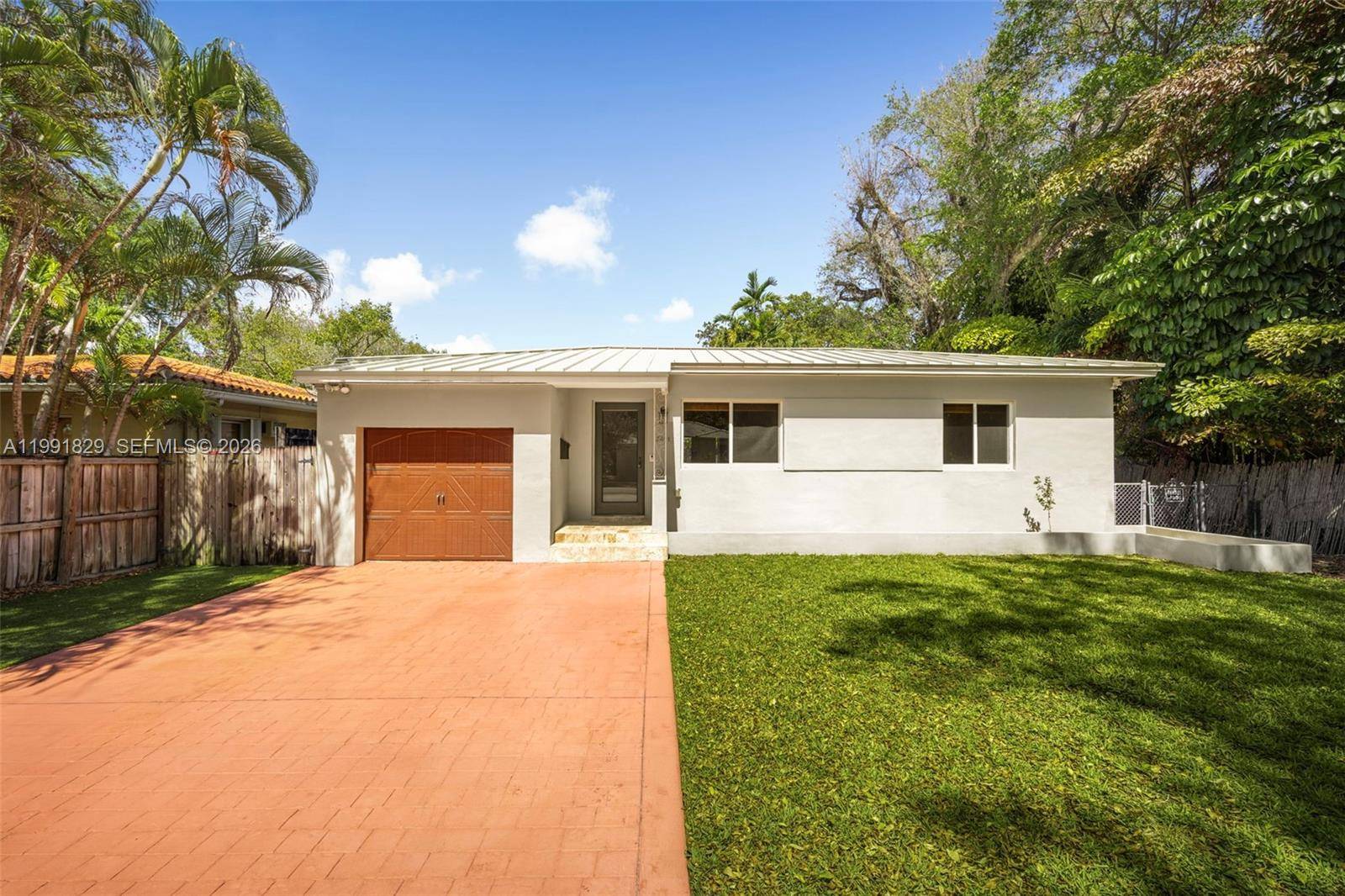2431 Overbrook StMiami - picture