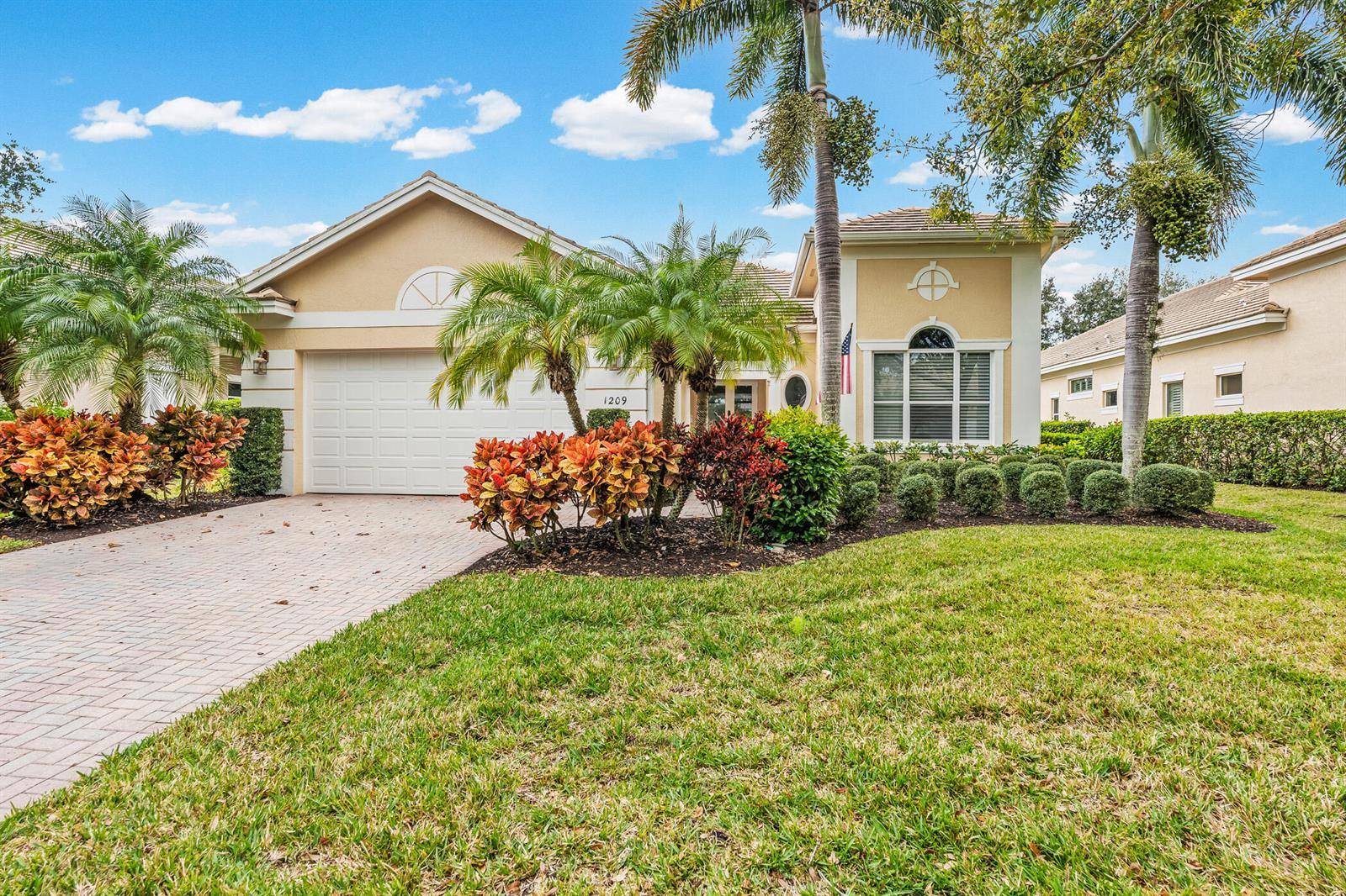 1209 River WindVero Beach - picture