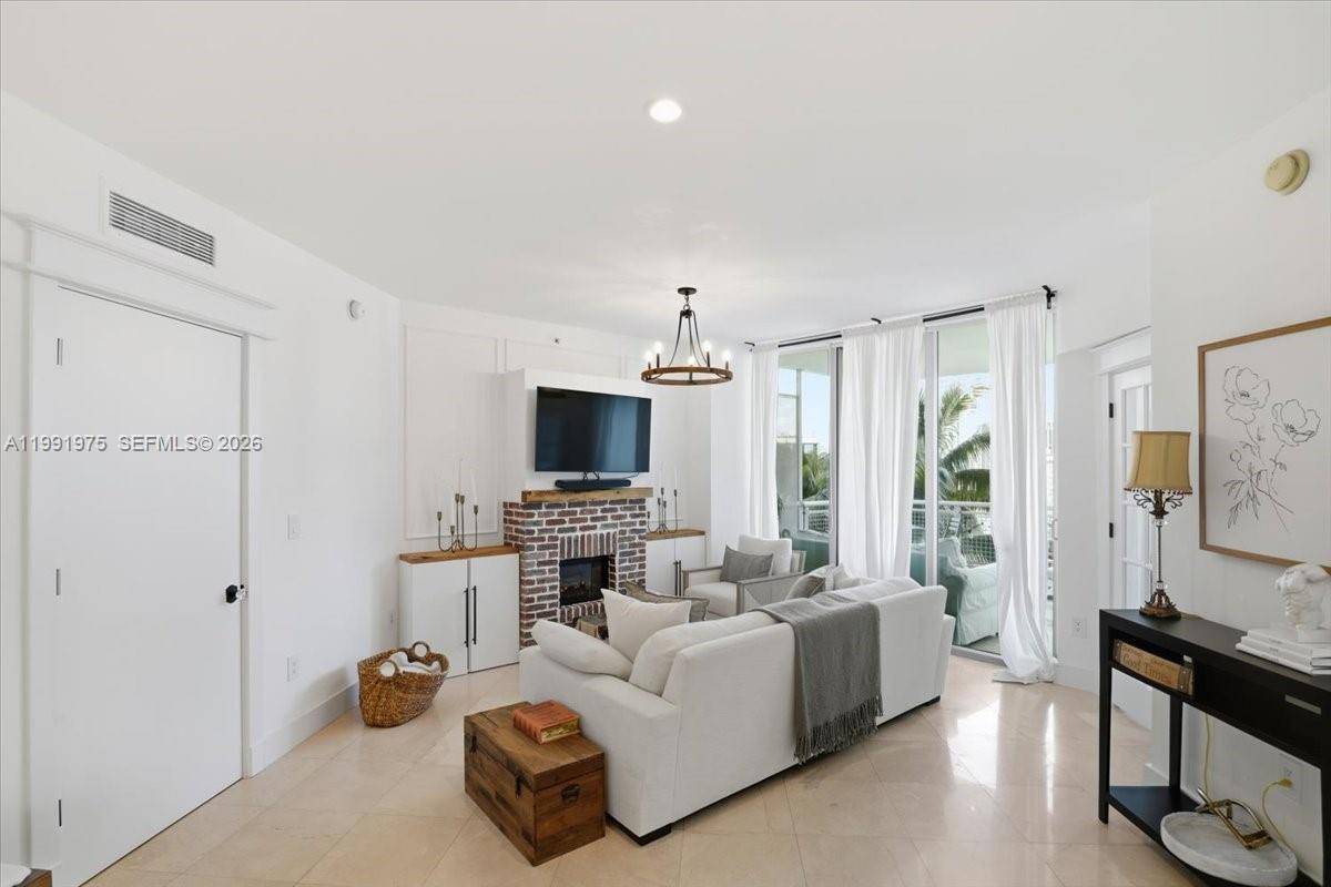 350 S Miami AveMiami - WIND CONDO condo unit 1205 - picture