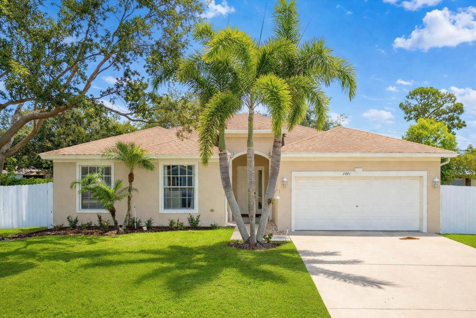 2481 SE BerkshirePort St. Lucie - picture