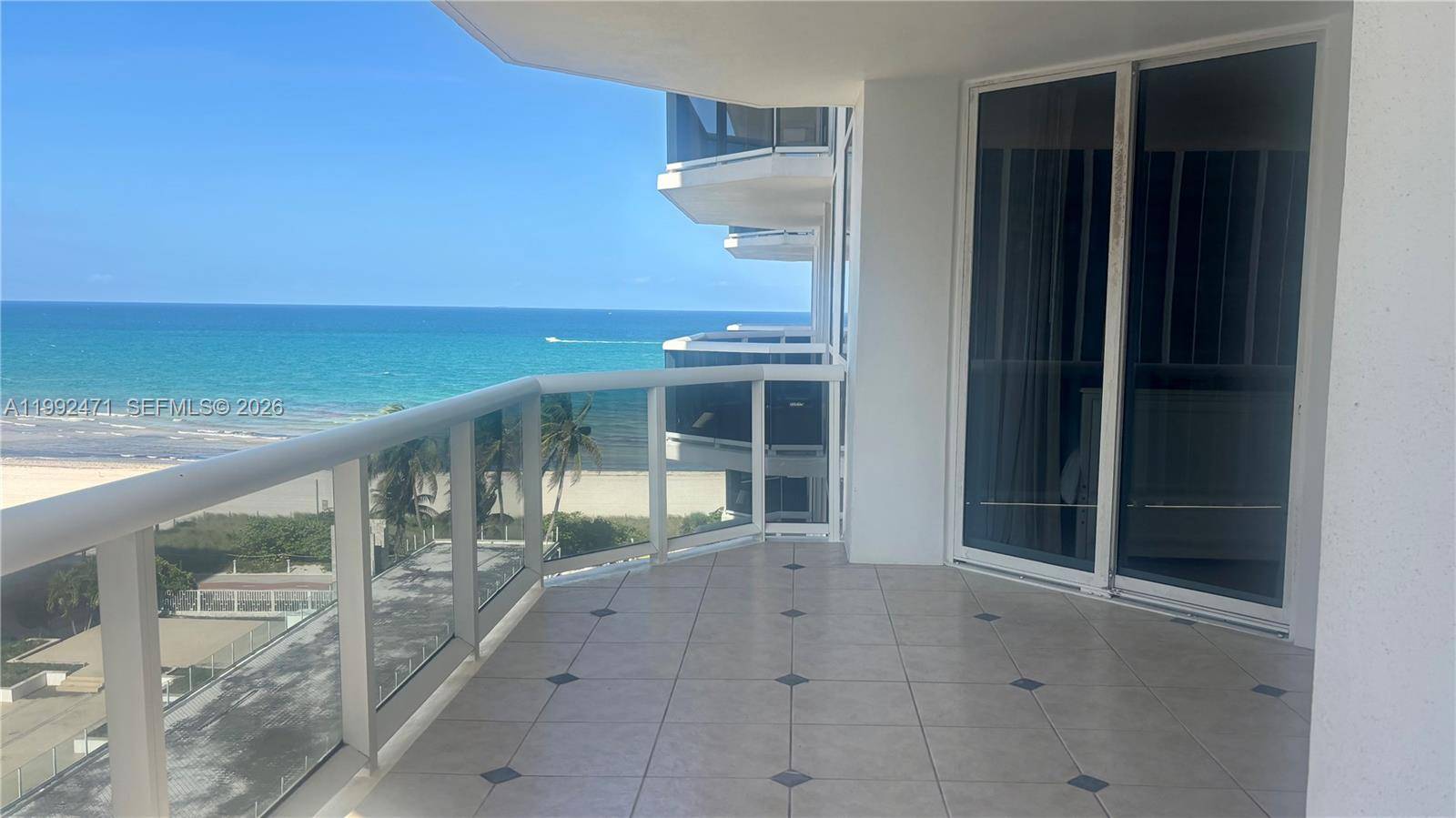 4779 Collins AveMiami Beach - Condo/Co-Op/Annual,Condo condo unit 808 - picture