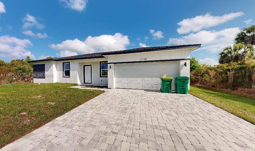 12168 Van Gough AvePort Charlotte - picture