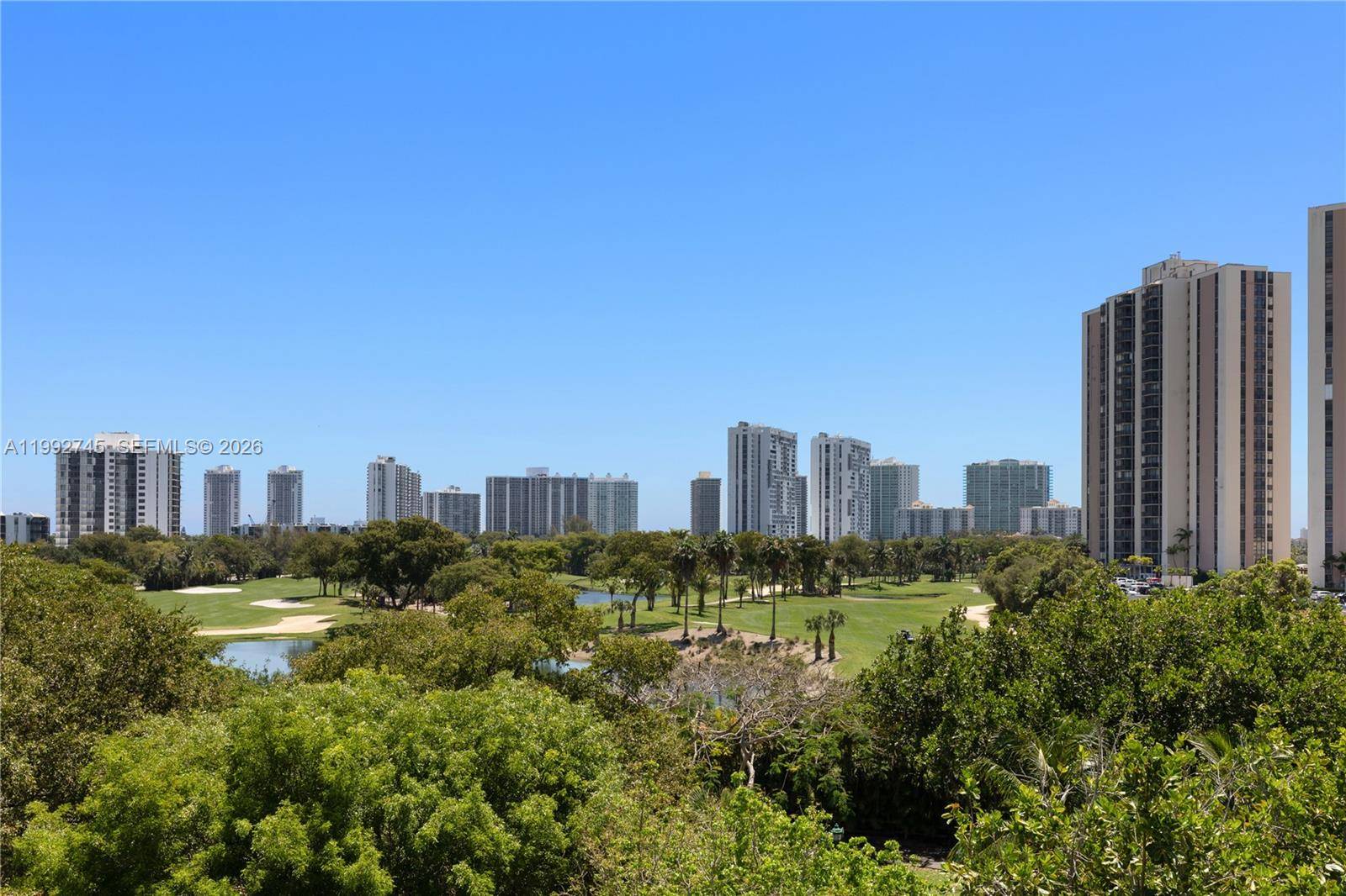 20400 W Country Club DrAventura - Condo 5+ Stories,Condo condo unit 605 - picture