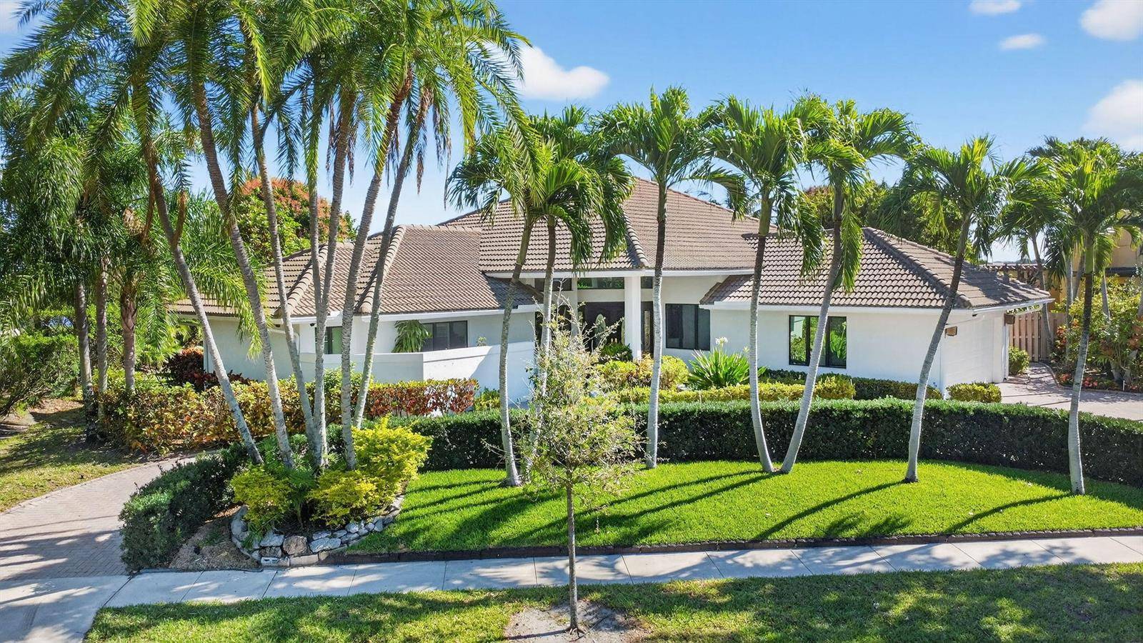 2410 EmbassyWest Palm Beach - picture