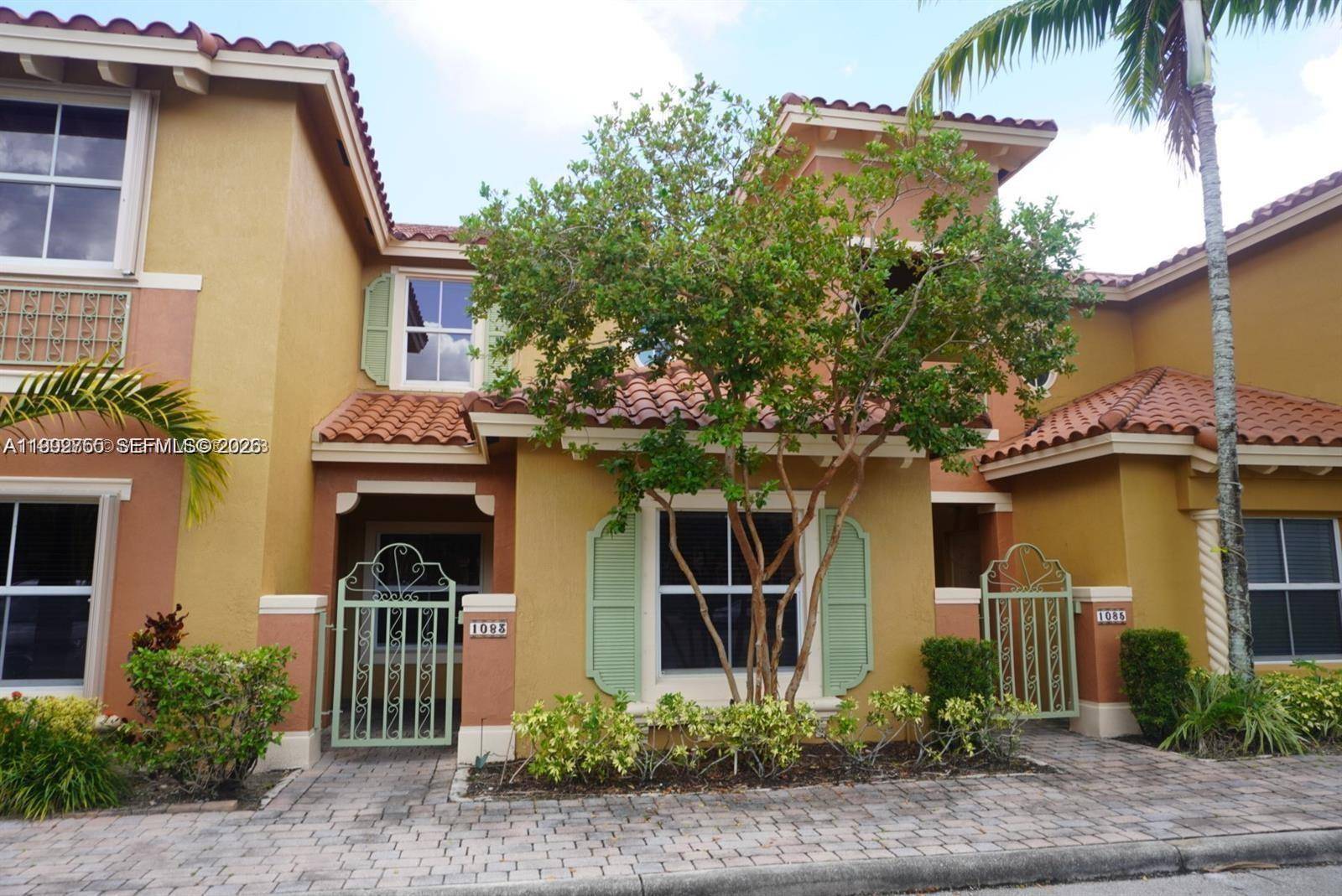 1083 SW 143 AvePembroke Pines - Condo 1-4 Stories,Villa condo unit 1206 - picture