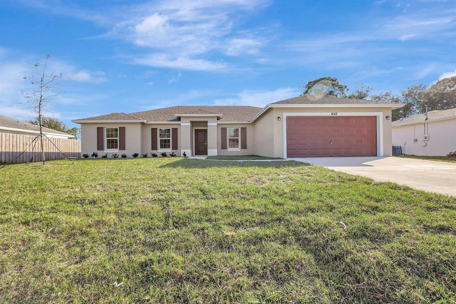 3965 SW MccainPort St. Lucie - picture