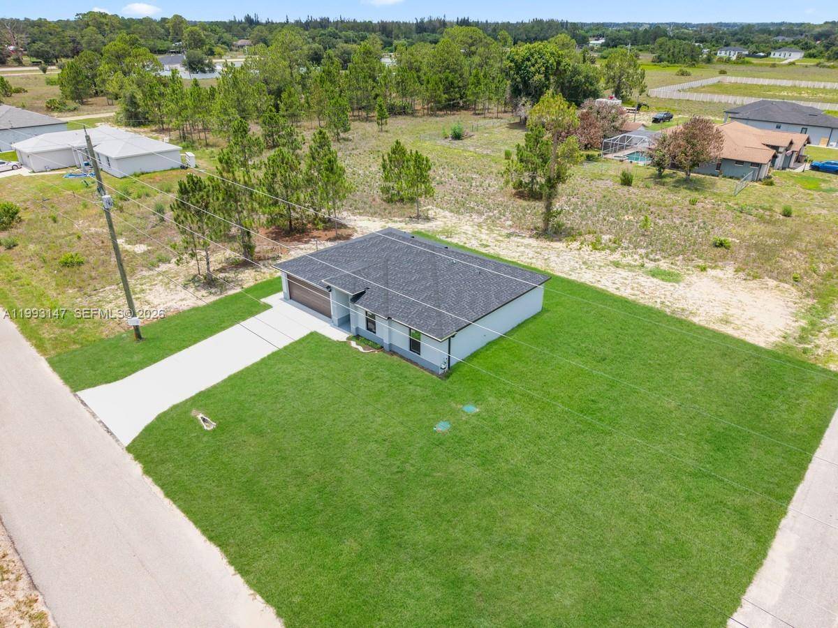 2507 E 15th STLehigh Acres - picture