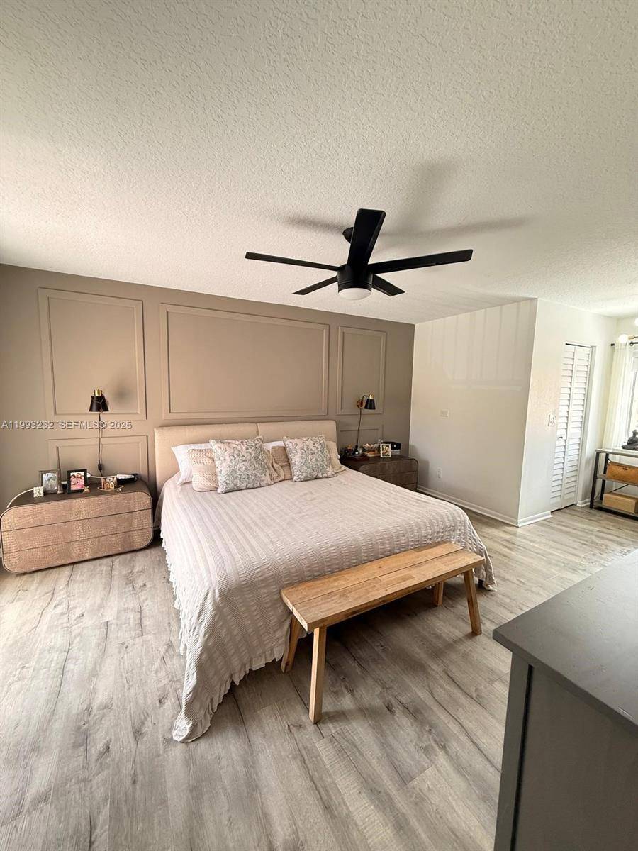 1054 SE 6th CtDania Beach - picture
