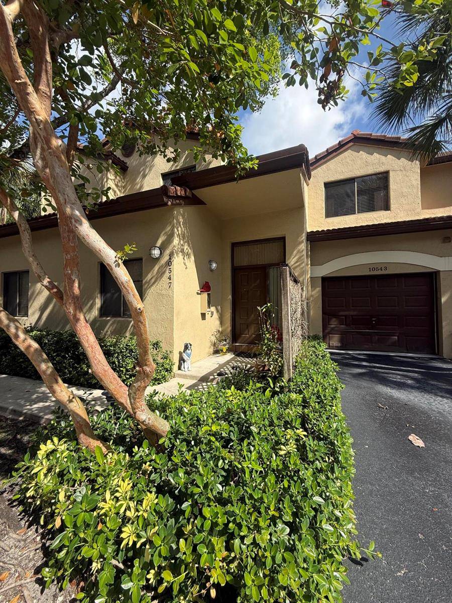 10547 NW 10thPlantation - BRIDGEWATER CONDO condo unit C-128 - picture