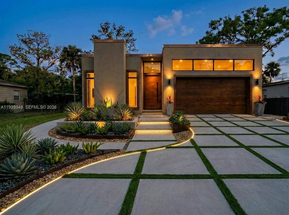 680 NW 33rd StOakland Park - picture