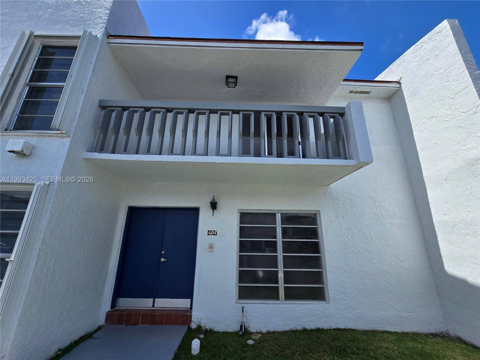 17120 SW 94th AvePalmetto Bay - Townhouse condo unit 404 - picture