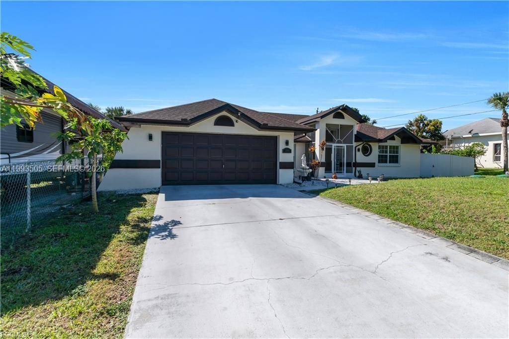 2504 E 7th STLehigh Acres - picture