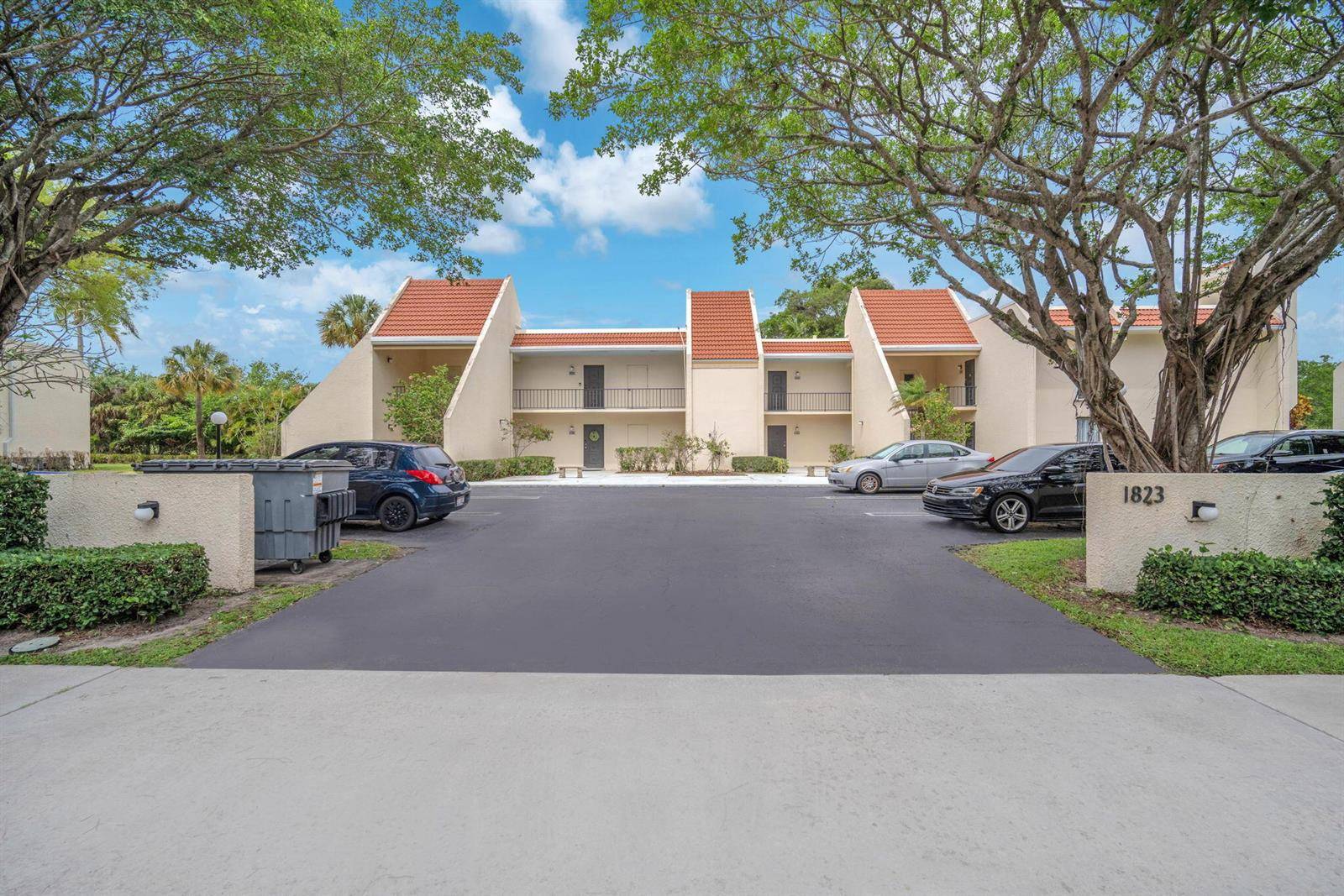1823 PresidentialWest Palm Beach - Condo condo unit E101 - picture