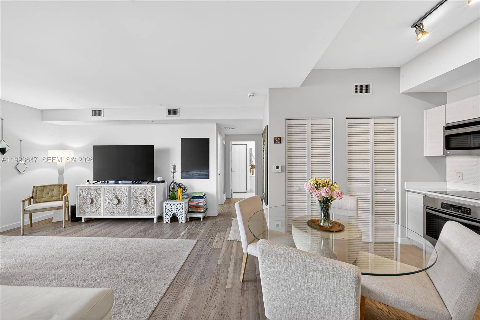 4250 Biscayne BlvdMiami - 4250 BISCAYNE BOULEVARD C condo unit 609 - picture