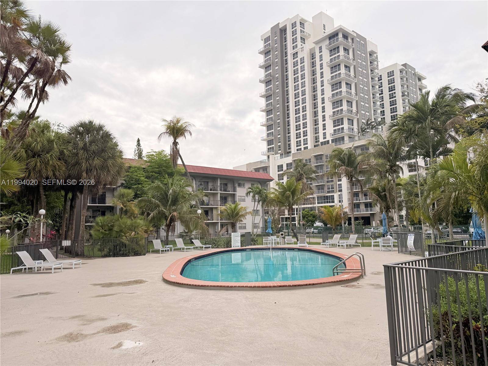 8101 SW 72nd AveMiami - GRANADA DADELAND CONDO condo unit 403W - picture