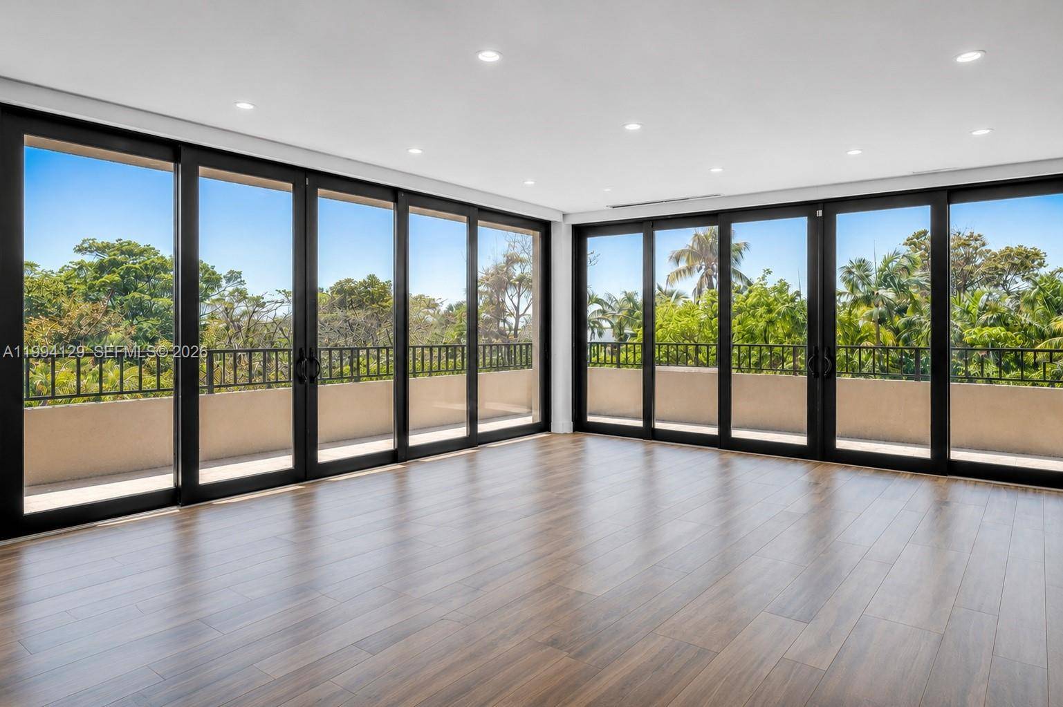 151 Crandon BlvdKey Biscayne - THE EMERALDBAY @ KEY COLO condo unit 345 - picture