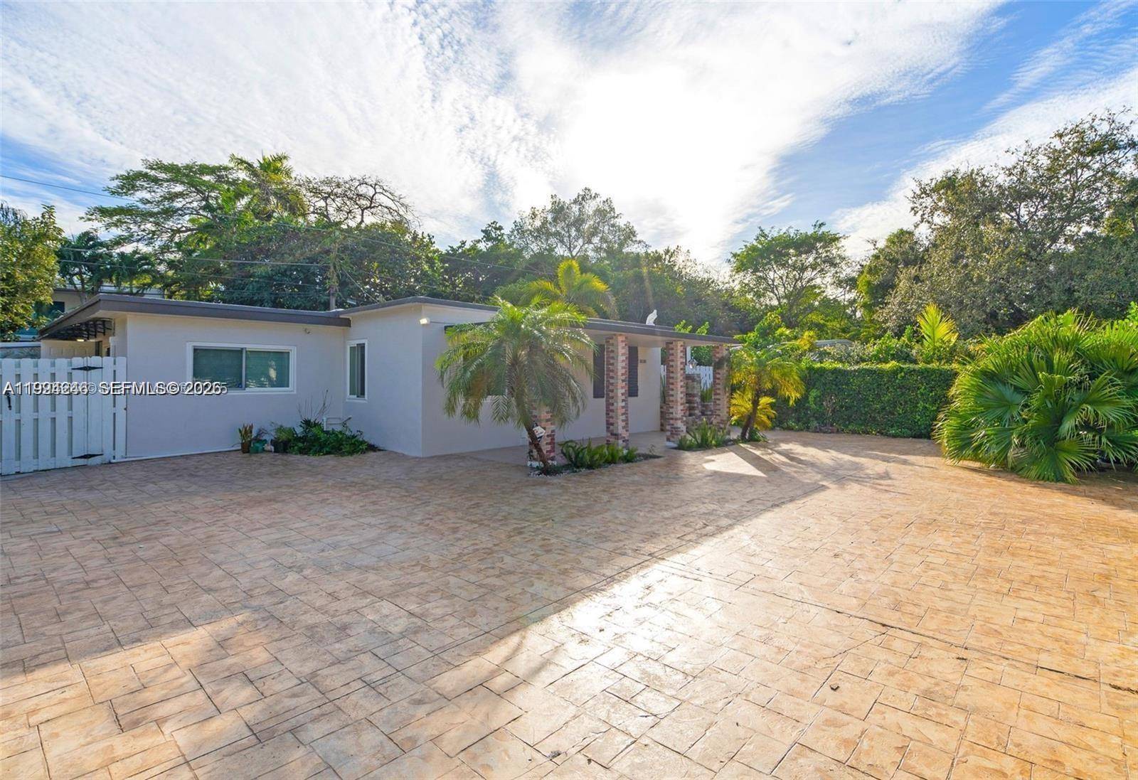 3800 Charles TerMiami - picture