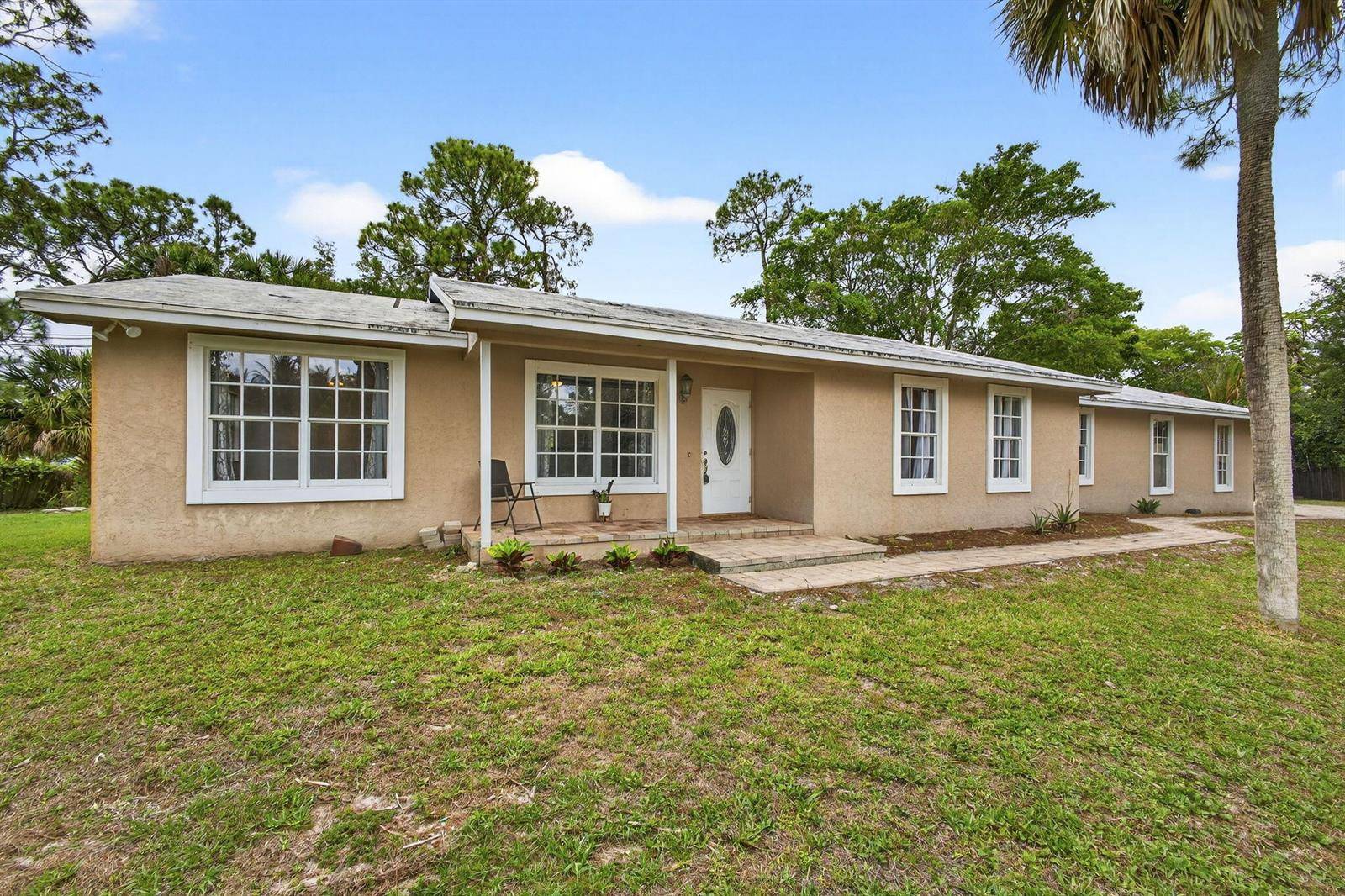 16932 Okeechobee - picture