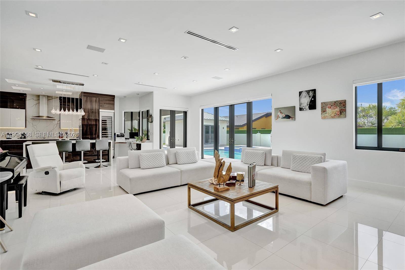 2600 SW 128th CtMiami - picture