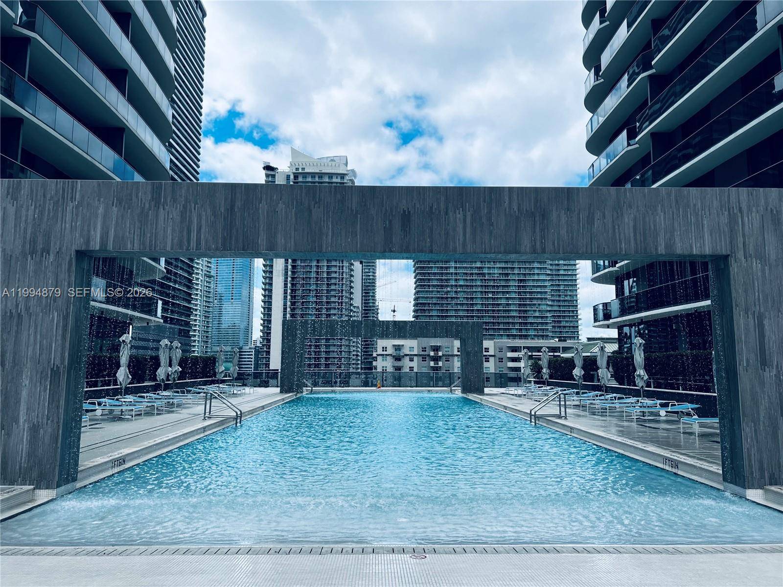 45 SW 9th StMiami - Condo 5+ Stories,Condo condo unit 2004 - picture