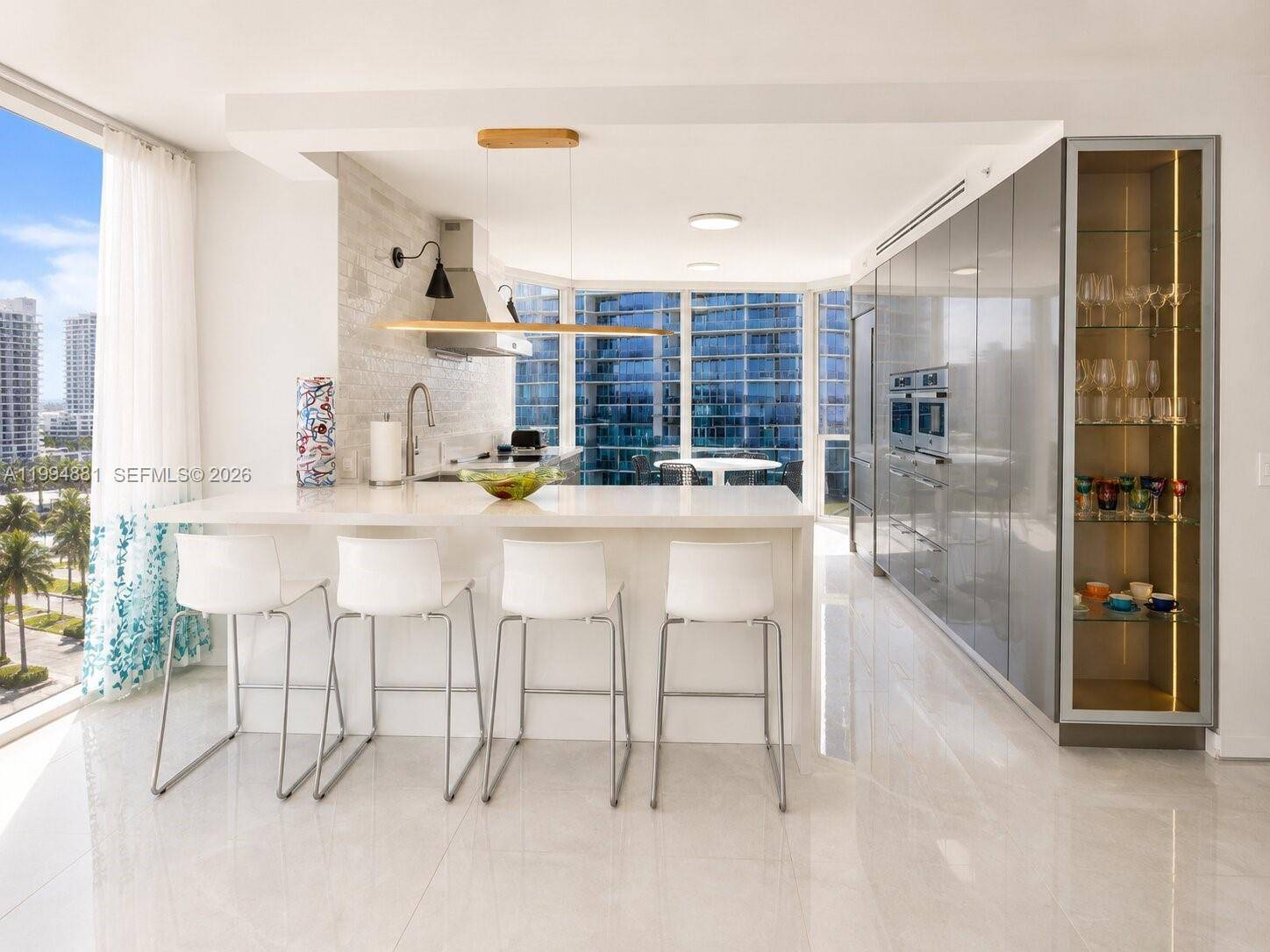 17555 Collins AveSunny Isles Beach - Condo/Co-Op/Annual,Condo condo unit 1001 - picture