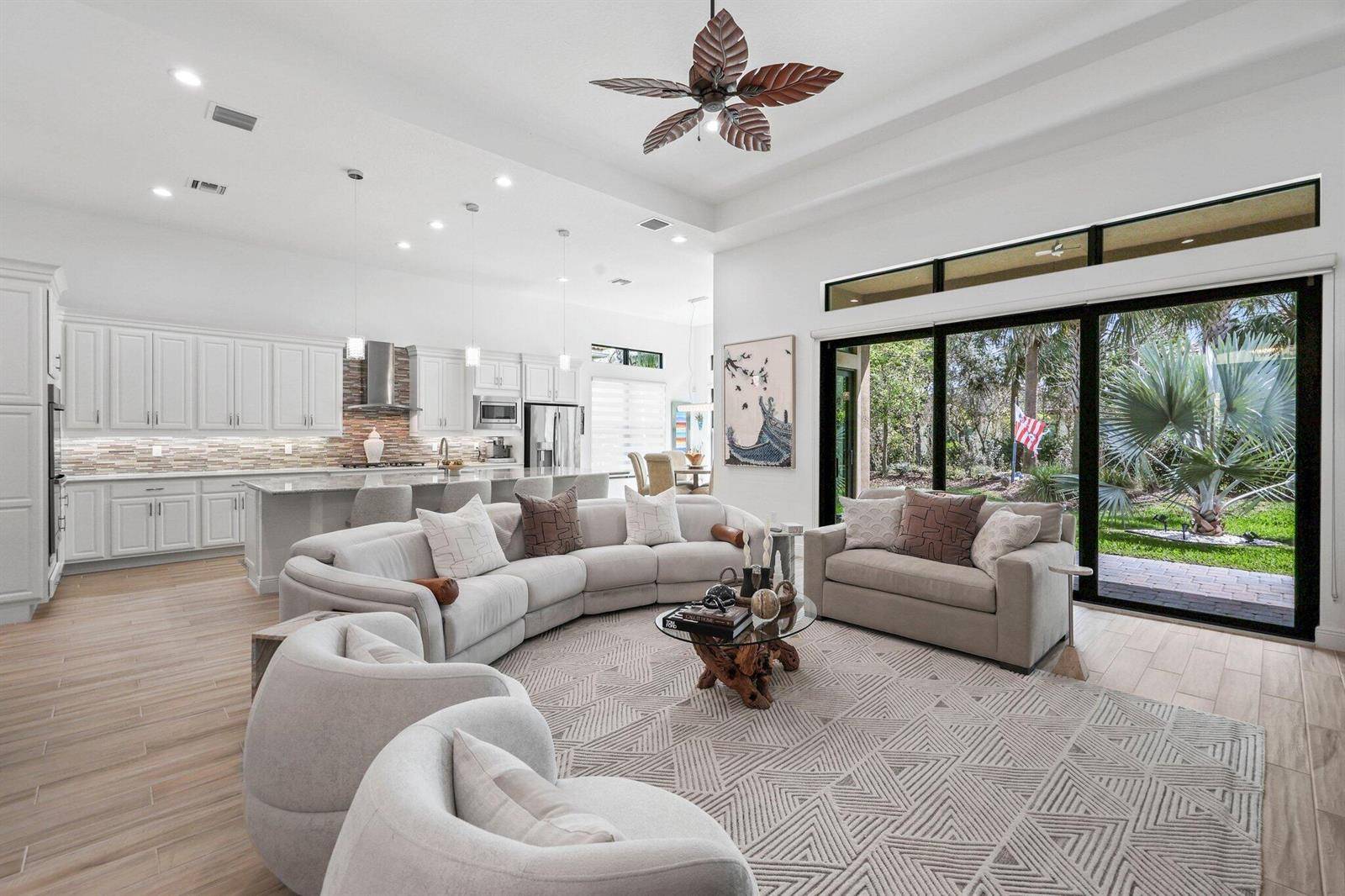 9368 CantalParkland - picture