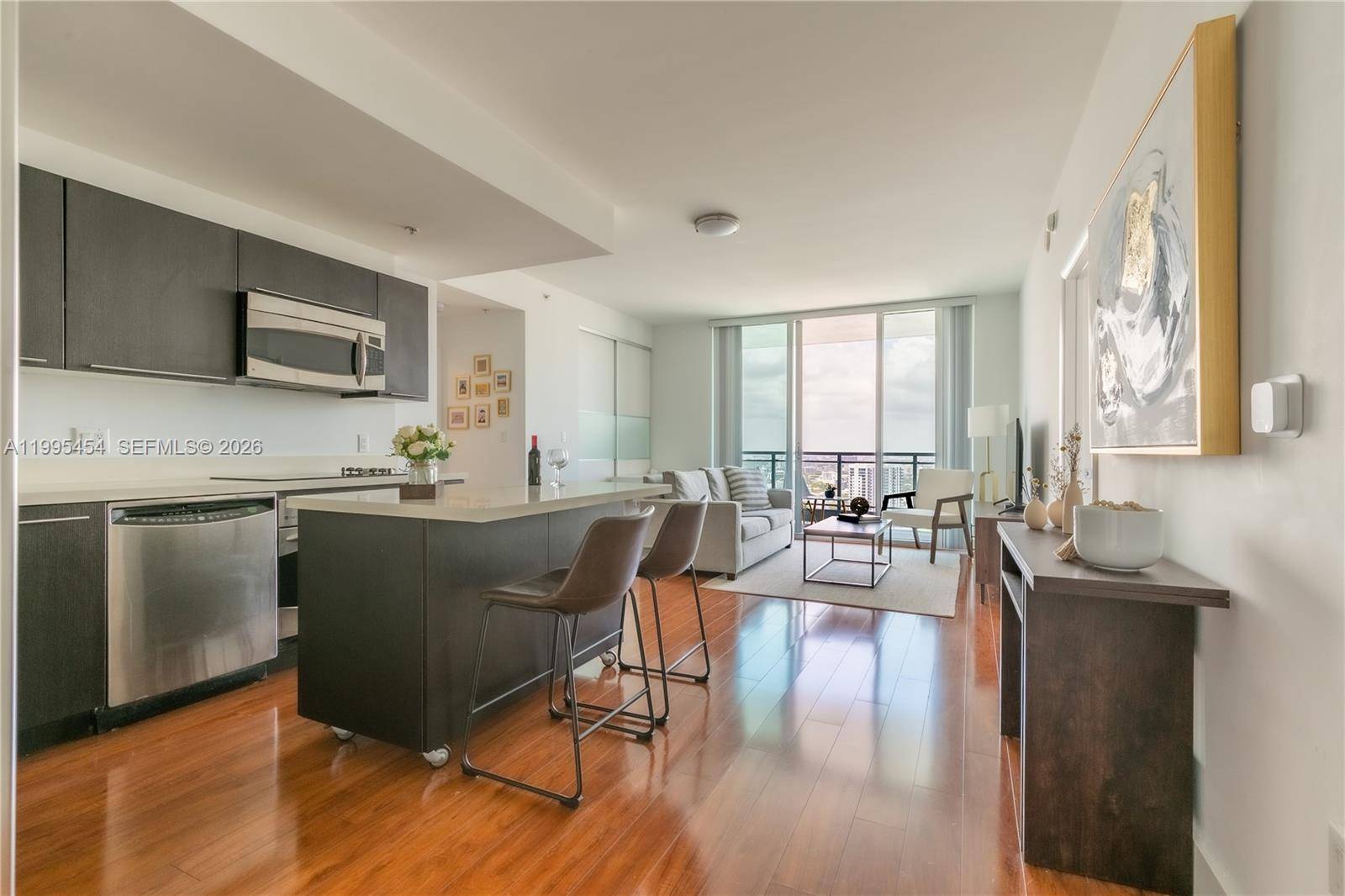90 SW 3rd StMiami - Condo/Co-Op/Annual,Condo condo unit 3806 - picture